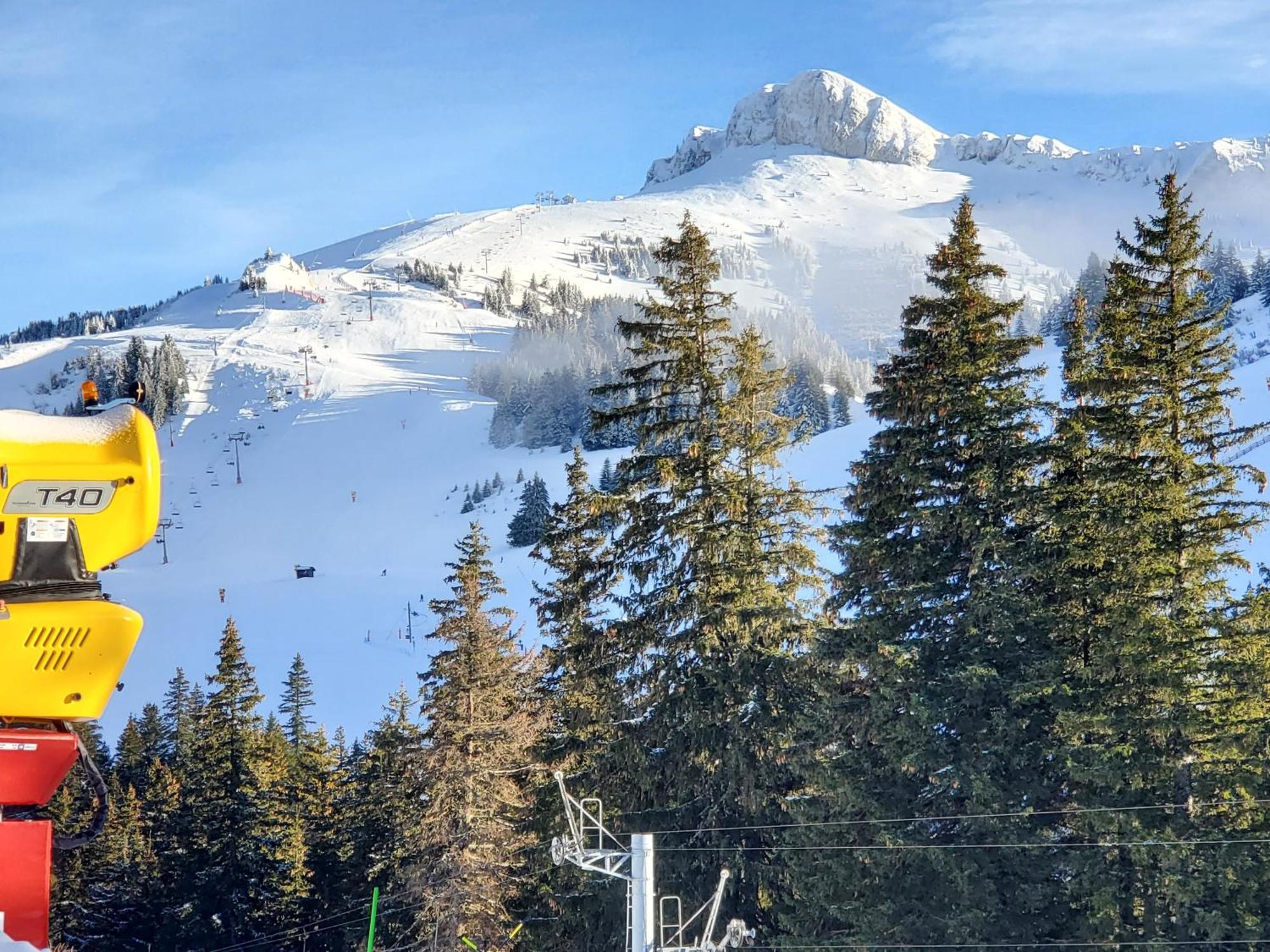 SUPERBE APPARTEMENT T2 3 ETOILES 40m2 PIED DES PISTES VUE SUR LE LAC Thollon-les-Mémises Extérieur photo